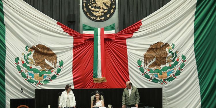 Observatorio Ciudadano calcula 400 iniciativas pendientes de la Legislatura