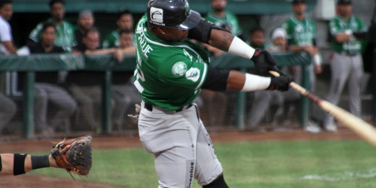 Olmecas se lleva el triunfo en Saltillo