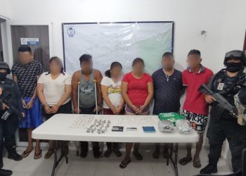 Detienen a 7 personas con más de 250 dosis de presunta droga en Tulum