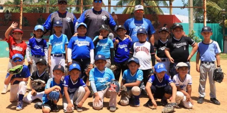 Langosteros de Isla se quedan con triangular de béisbol infantil