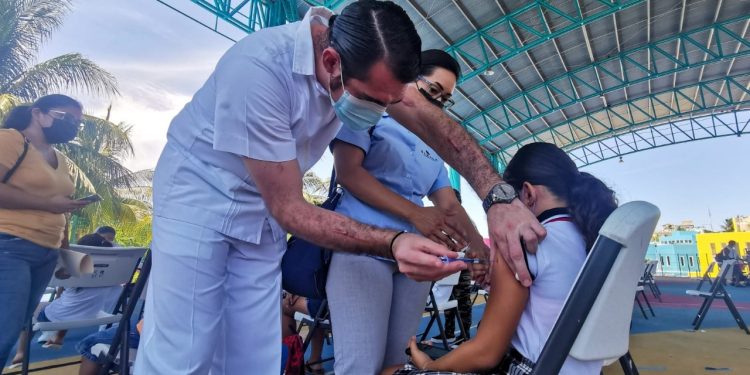 Inició en Quintana Roo la jornada de vacunación contra la COVID-19 en menores de 5 a 11 años de edad