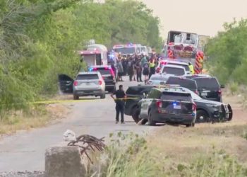 Aumenta a 50 migrantes muertos hallados en el interior de un tráiler en Texas
