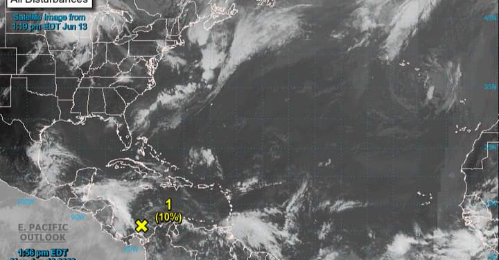 Zona de baja presión en el Caribe presenta 10% de probabilidad de evolucionar en un sistema ciclónico