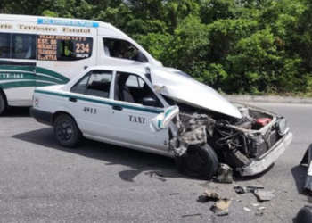 Aparatoso choque en el Arco Vial de Cancún deja un lesionado