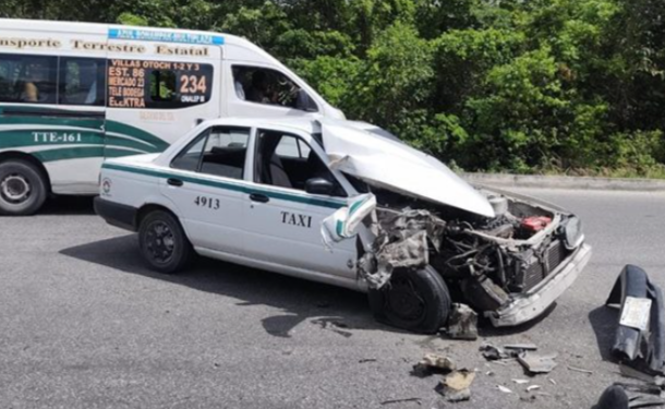 Aparatoso choque en el Arco Vial de Cancún deja un lesionado