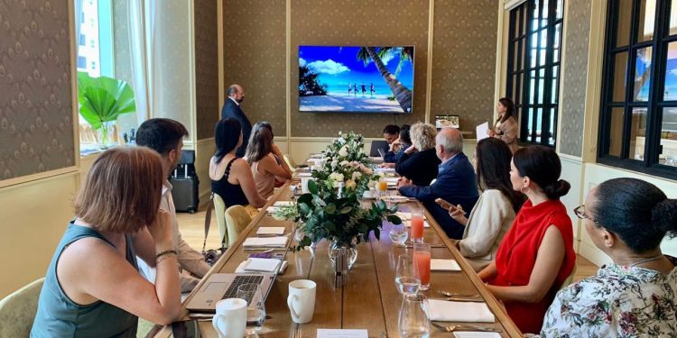 Presentan en estados unidos el plan de recuperación del caribe mexicano y sus fortalezas