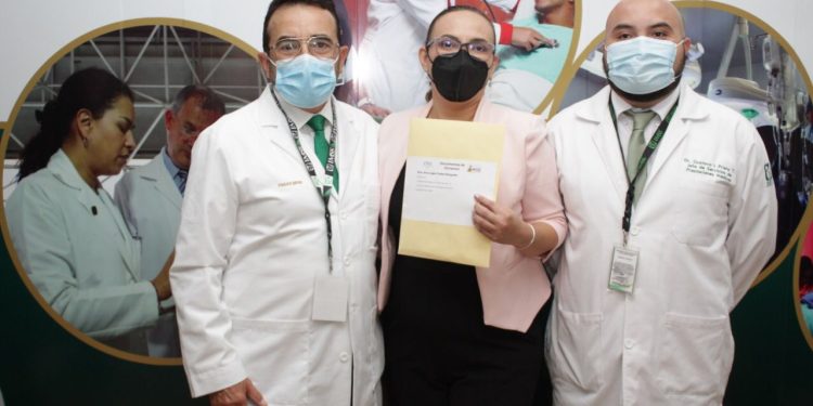 IMSS de Playa del Carmen recibe constancia de Salubridad General