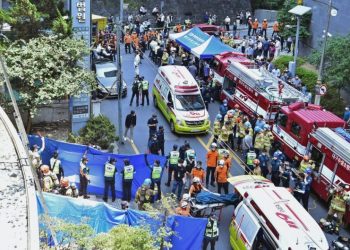 Siniestro causa al menos 49 personas heridas y siete muertos en Corea del Sur