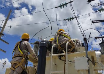 La CFE confirma que se a logrado restablecer la energía eléctrica al 36% de los usuarios afectados