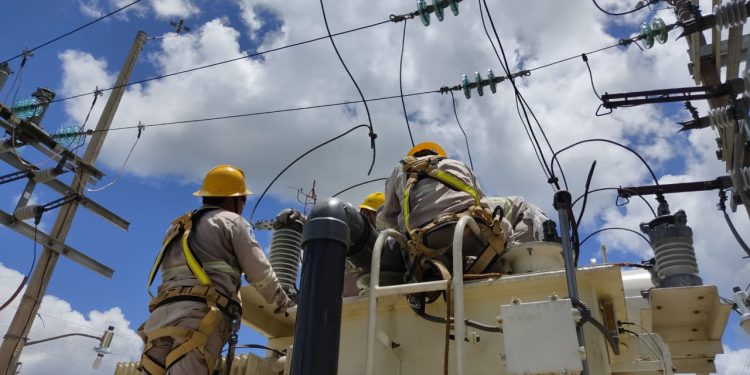 La CFE confirma que se a logrado restablecer la energía eléctrica al 36% de los usuarios afectados