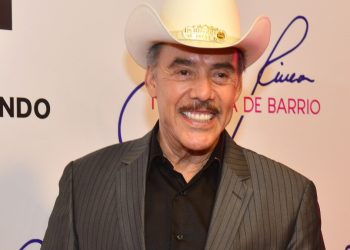 Padre de Jenni Rivera es acusado por acoso sexual