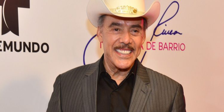 Padre de Jenni Rivera es acusado por acoso sexual