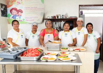 El DIF Quintana Roo mejora la calidad de vida de niñas y niños con el programa de Desayunos Escolares