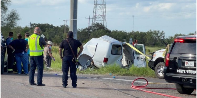 Mueren migrantes en un accidente en la carretera de Texas