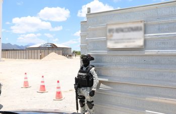 Guardia Nacional desmantela centro clandestino para la venta ilegal de hidrocarburo en Nuevo León