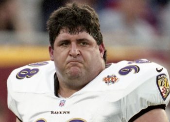 Fallece Tony Siragusa, ex estrella de la NFL