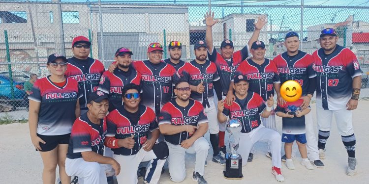 Erika Castillo apoyando siempre al deporte