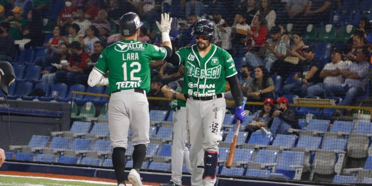 Victoria de 8 carreras por tres para los Bravos de León sobre Tabasco