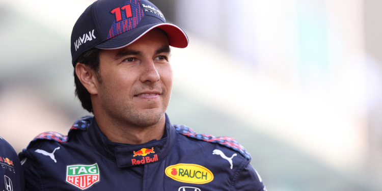 Checo Pérez llega al sexto lugar del Premio Mónaco en el mejor tiempo a pesar de sufrir un «trompo»