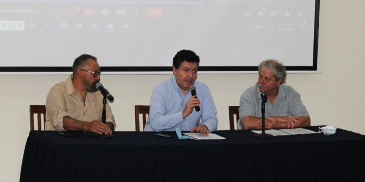 Reúne Unicaribe a expertos internacionales, para la conservación de cuevas y cenotes