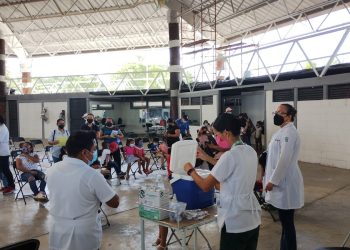 Participa IMSS Quintana Roo en jornada de vacunación contra Covid-19 para niñas y niños de 5 a 11 años