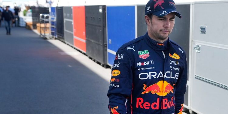 Checo Pérez sufre accidente durante la carrera quedando fuera del Gran Premio de Austria