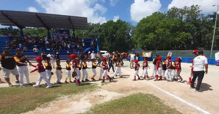 Los Padres de Playa del Carmen triunfan en dos categorías de la Liga de Beisbol ‘Vinicio Castilla’