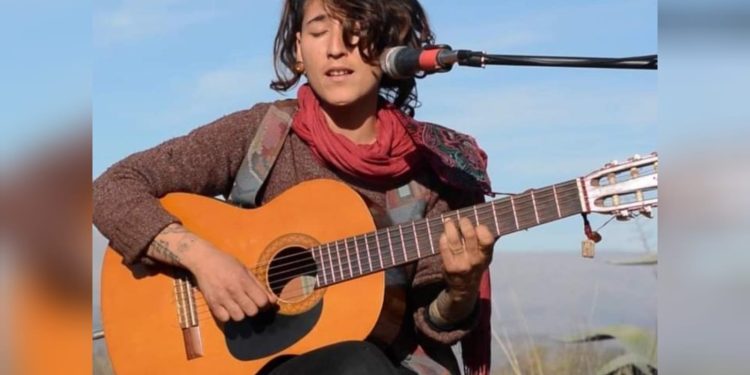 La FPMC invitan al concierto “Música sin Mapa”, de la cantante y compositora Maya Bellazzecca