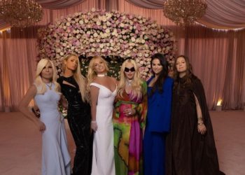 Paris Hilton cancelo un importante compromiso para asistir a la boda de Britney Spears