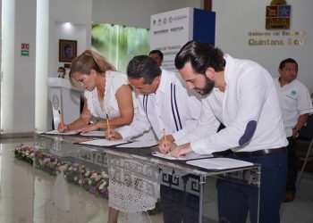 Firman convenio de colaboración en la implementación del registro y actualización de los prestadores de servicios turísticos en Solidaridad