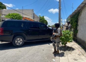 Registran operativo de cateo en casa habilitada como “narcotiendita” en Cancún