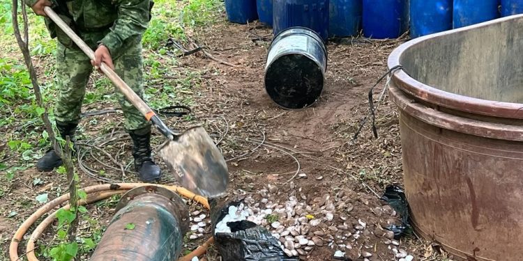 Ejército Mexicano localiza dos laboratorios clandestinos en el estado de Sinaloa