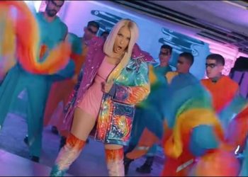 Yuri recibe una lluvia de críticas en redes sociales lazar declaraciones homofóbicas durante una de sus presentaciones