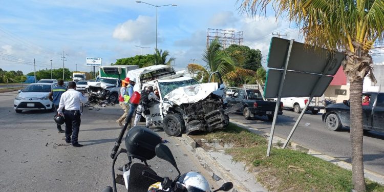 Guardia Nacional se accidenta en el bulevar Colosio
