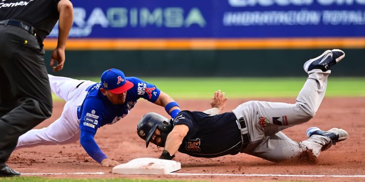 Tigres funde a Acereros