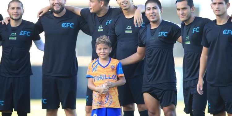 Cancún FC hace realidad sueño de Luis Ángel Chi Recio