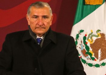 Adán Augusto López da positivo a Covid-19