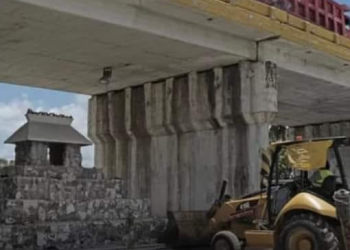 Remueven la pirámide de los aluxes tras remodelación de boulevard Colosio