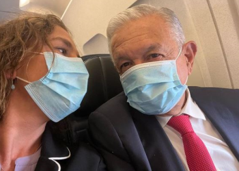 AMLO vuela junto con su esposa para reunirse con el presidente Joe Biden de Estados Unidos