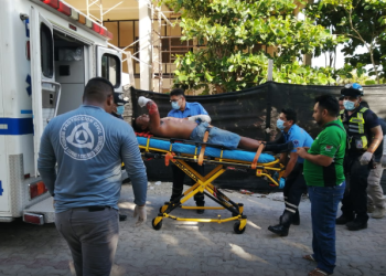 Joven es lesionado tras recibir una fuerte descarga eléctrica en Akumal