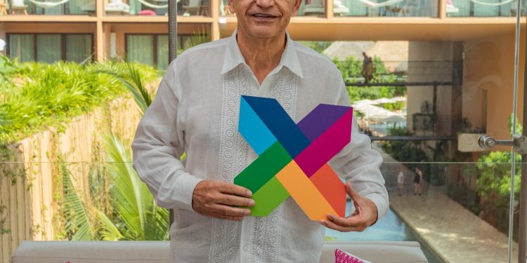Reconocen al Arq. Miguel Quintana Pali por su trayectoria turística