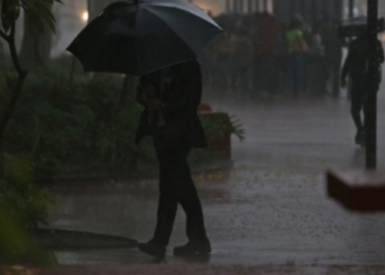 Estelle se degrada a tormenta tropical y provoca lluvias fuertes en Nayarit y Jalisco