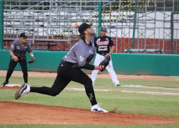 Luce Matt Tenuta y Mariachis empareja la serie