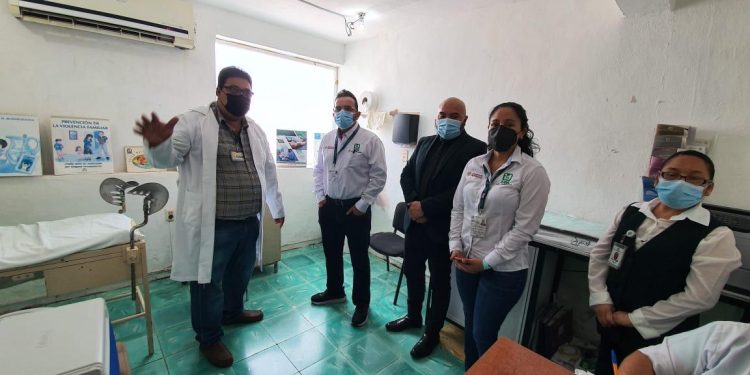 Supervisa titular del IMSS Quintana Roo en Unidades Médicas del sur del estado