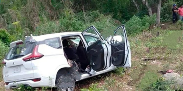 Reportan cuatro personas fallecidas en la carretera Celestún-Kinchil en Yucatán