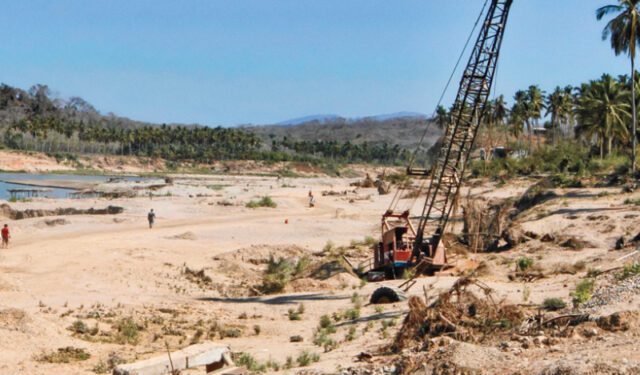 Extracción de arena pone en peligro a las playas del Caribe Mexicano