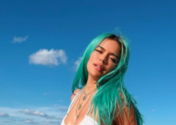 Karol G, conocida como la ‘Bichota’ le dice adiós a su cabello azul
