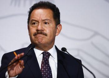 Ignacio Mier Velazco denuncia a la FGR en contra de Santiago Nieto