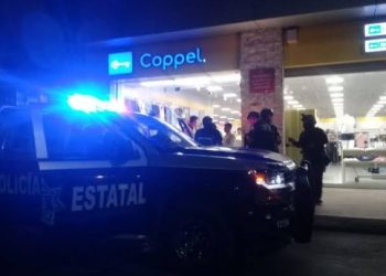 Dos ladrones armados se dan a la fuga tras asaltar el Coppel de la Multiplaza Arco Norte de Cancún