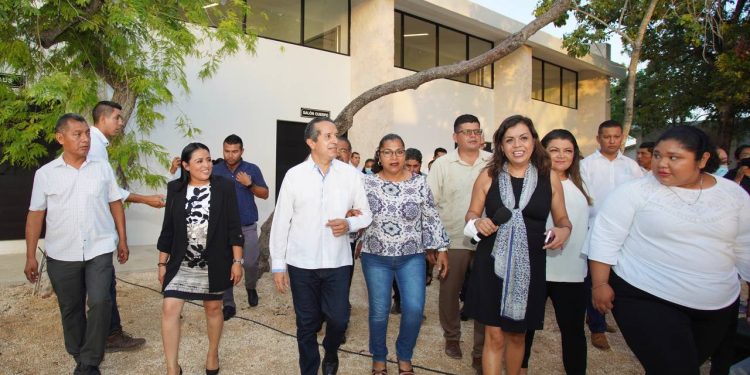 Inaugura Carlos Joaquín el FARO Quintana Roo